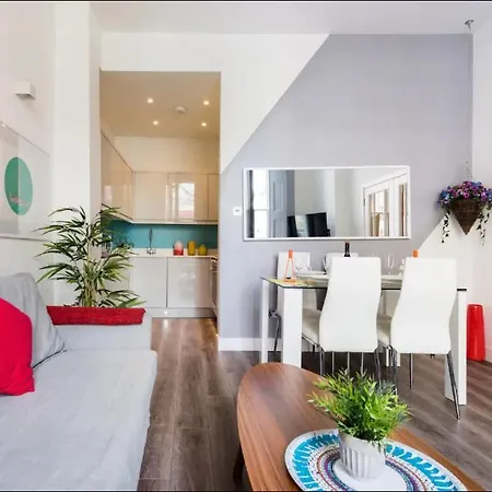 شقة Luxury Near The Eiffel Tower باريس