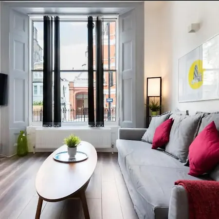 Luxury Near The Eiffel Tower باريس