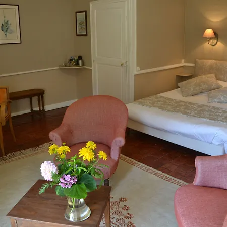Bed & Breakfast Luxury Apartments Near The Eiffel Tower