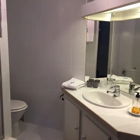 Bed & Breakfast Luxury Apartments Near The Eiffel Tower