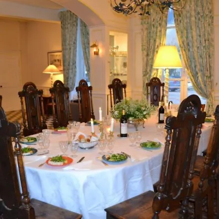 Luxury Apartments Near The Eiffel Tower Bed & Breakfast 3*