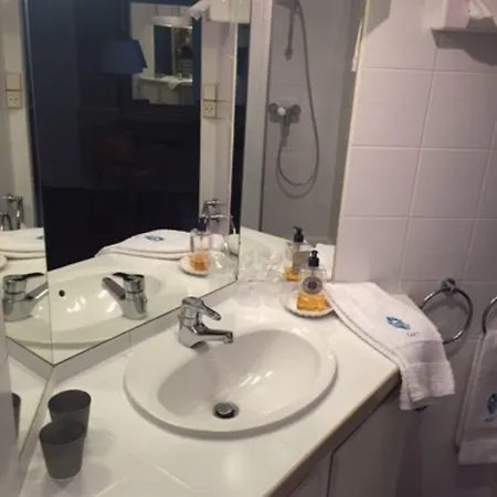 Luxury Apartments Near The Eiffel Tower Bed & Breakfast Paris