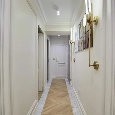 Luxury Near The Eiffel Tower