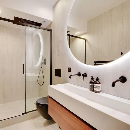 Luxury Near The Eiffel Tower 3* Paris