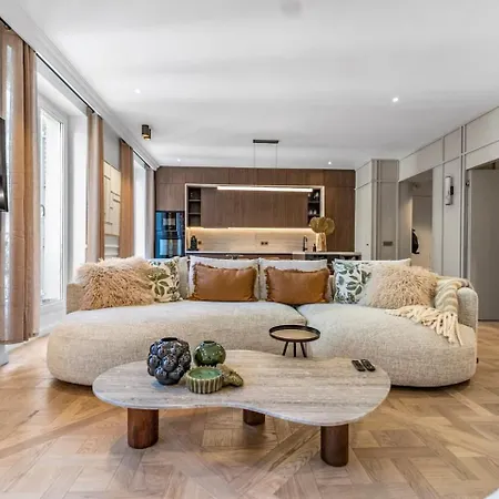 Luxury Apartments Near The Eiffel Tower 3* Párizs