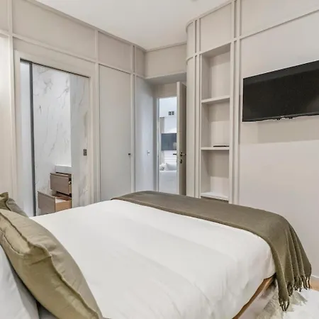 Luxury Near The Eiffel Tower Bed & Breakfast 3*