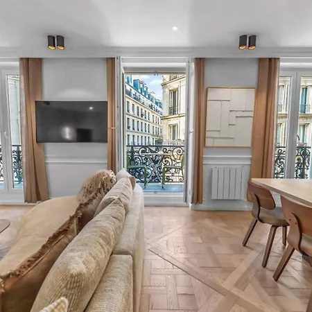 Luxury Near The Eiffel Tower 3* Paris