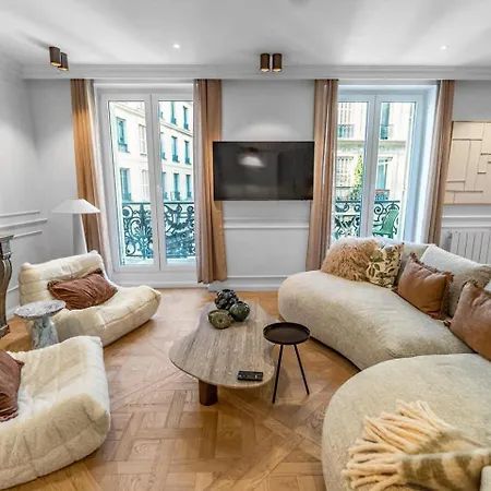 Luxury Apartments Near The Eiffel Tower Panzió
