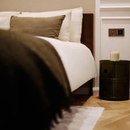 Luxury Near The Eiffel Tower 3* Paris