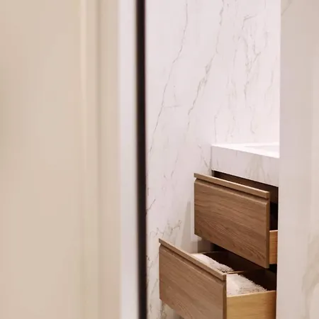 Luxury Near The Eiffel Tower 3* Paris