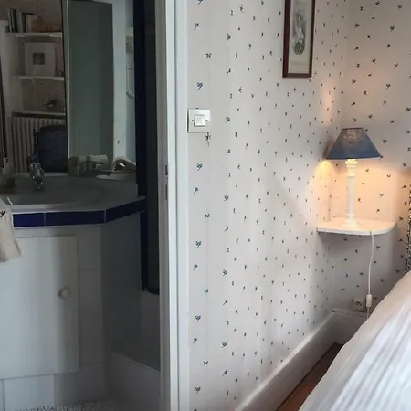 Bed & Breakfast Luxury Apartments Near The Eiffel Tower Paris